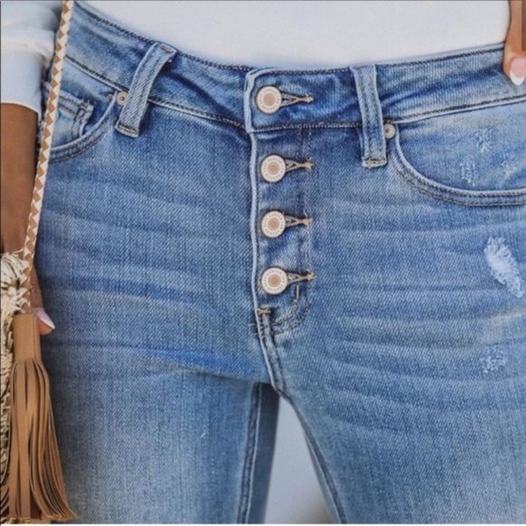 New KanCan Distressed Button Fly Flare Leg Jeans Bell Bottoms - Picture 3 of 16